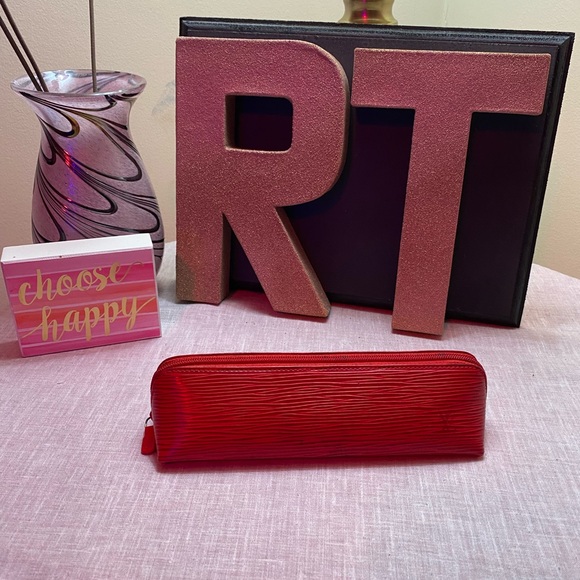 Louis Vuitton Epi Pencil Cosmetics Pouch - Picture 5 of 8